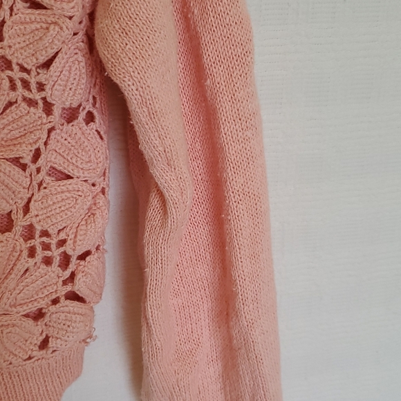 💥Host Pick💥 Vintage Floral Lace Cropped Cardigan - Picture 3 of 5